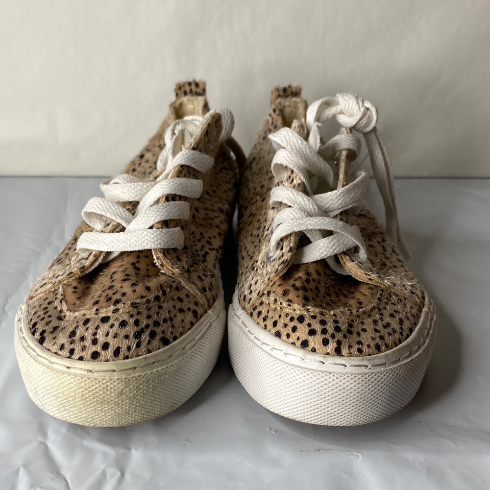 Stylish Animal Print Sneakers with White Laces